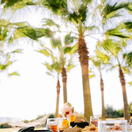 Hiddenbay Teos Hotel *